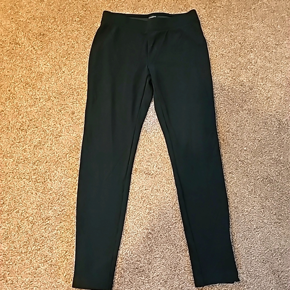 Talbots Black Legging with zipper at bottom of pants leg